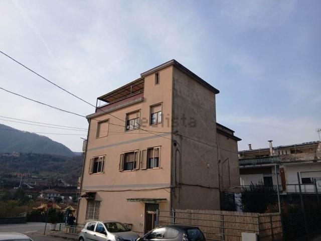 Appartamento in vendita di 115 m² in Via dei Due Principati