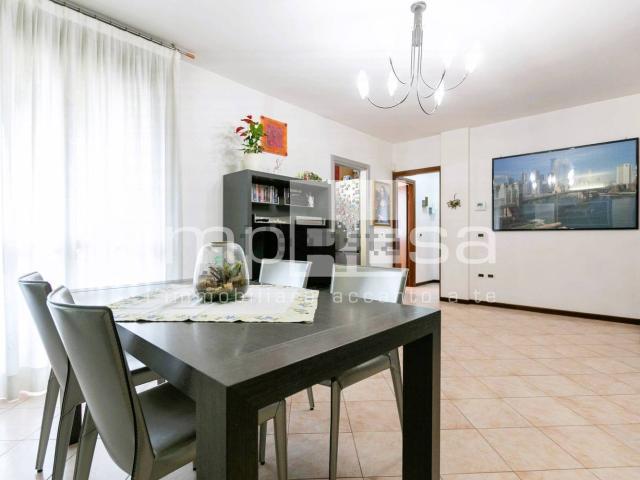 Appartamento in vendita di 115 m² in Via dei Gerani