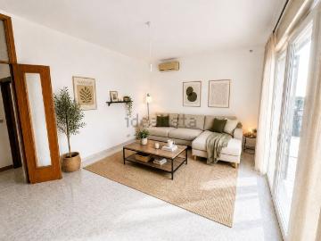 Appartamento in vendita di 115 m² in Via del Cavallo