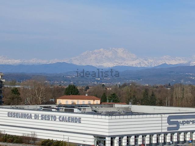 Appartamento in vendita di 115 m² in Via dell&apos Olmo, 24
