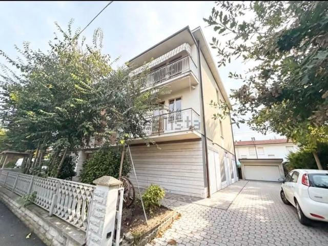 Appartamento in vendita di 115 m² in Via della Resistenza, 3