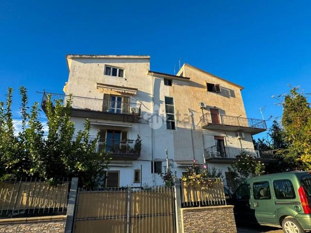 Appartamento in vendita di 115 m² in Via delle Ginestre