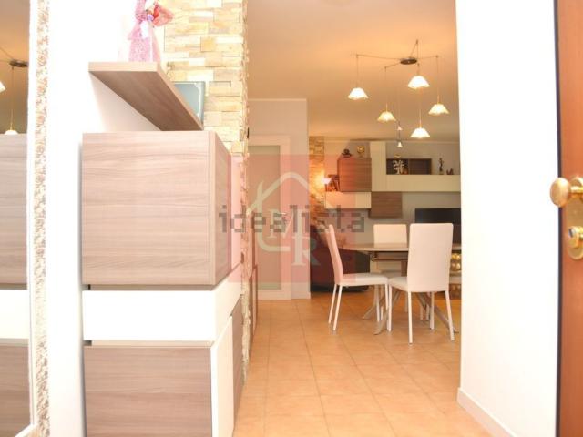 Appartamento in vendita di 115 m² in Via di Palme, 13