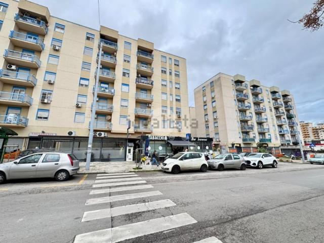 Appartamento in vendita di 115 m² in Via Enea Rossi, 7