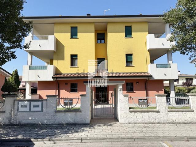 Appartamento in vendita di 120 m² in Via Enrico Berlinguer