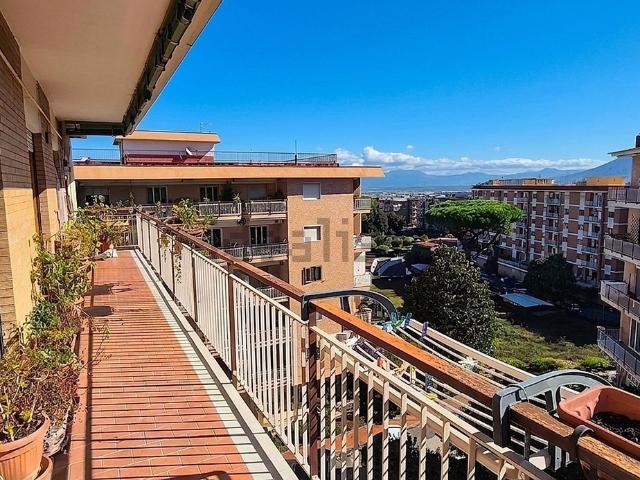 Appartamento in vendita di 115 m² in Via Edoardo Nicolardi