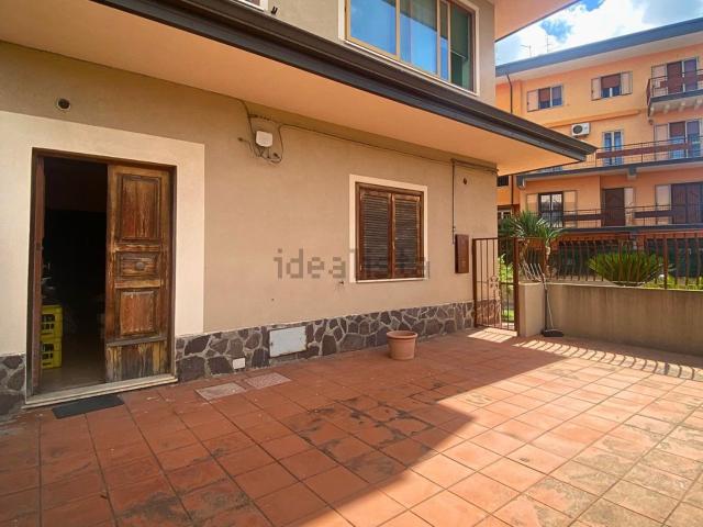Appartamento in vendita di 120 m² in Via Feudotto