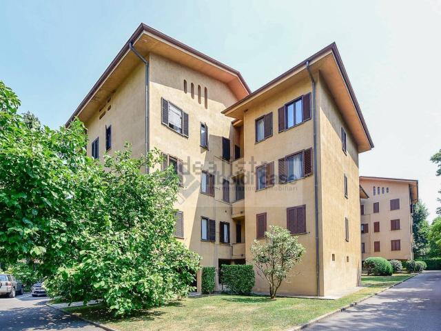 Appartamento in vendita di 115 m² in Via Federico Confalonieri