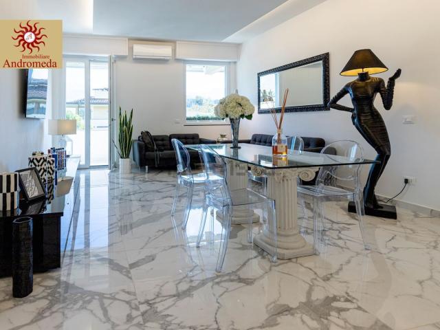 Appartamento in vendita di 115 m² in Via Francesco Carrara
