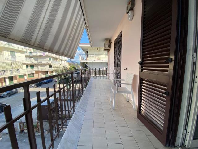 Appartamento in vendita di 115 m² in Via Francesco Petrarca, 73