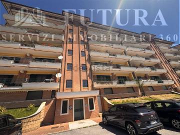 Appartamento in vendita di 115 m² in Via Francesco Tedesco