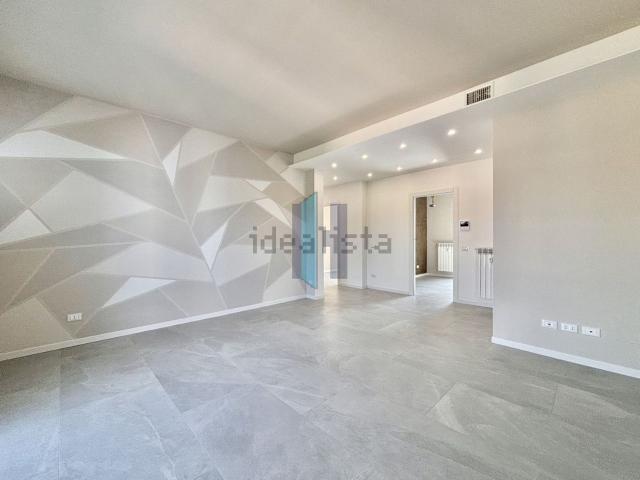 Appartamento in vendita di 115 m² in Via Fratelli Anderloni
