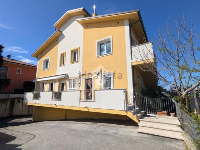 Appartamento in vendita di 115 m² in Via I° Maggio