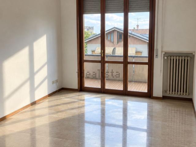 Appartamento in vendita di 115 m² in Via Illica Luigi
