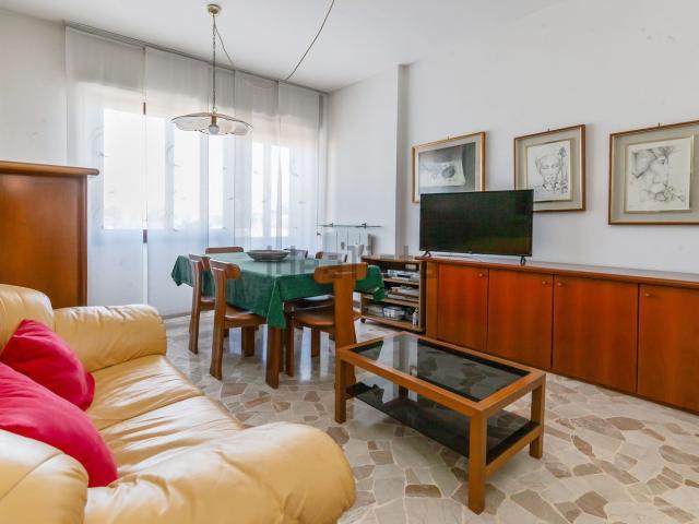 Appartamento in vendita di 115 m² in Via Obizzone da Bernareggio, 40