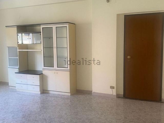 Appartamento in vendita di 115 m² in Via Locri, 22