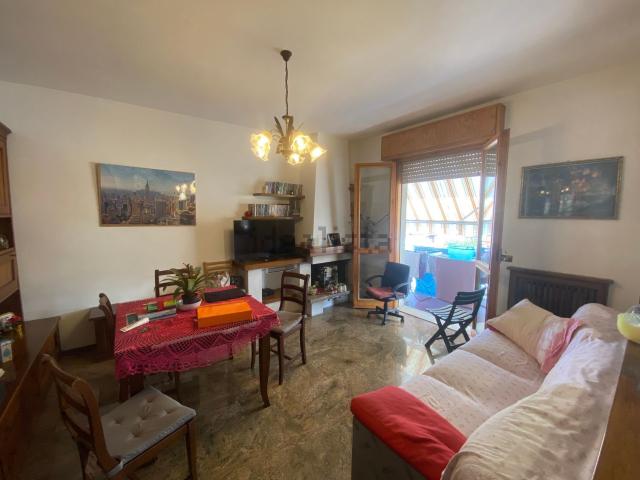 Appartamento in vendita di 115 m² in Via Lazio
