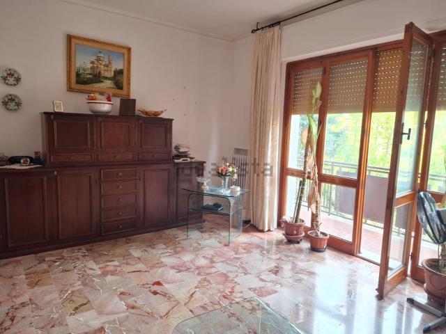 Appartamento in vendita di 115 m² in Via Le Piane, 50