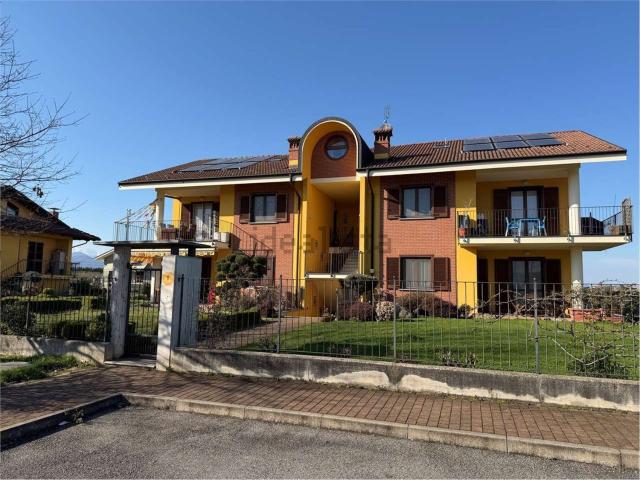 Appartamento in vendita di 115 m² in Via M. Accastello, 5