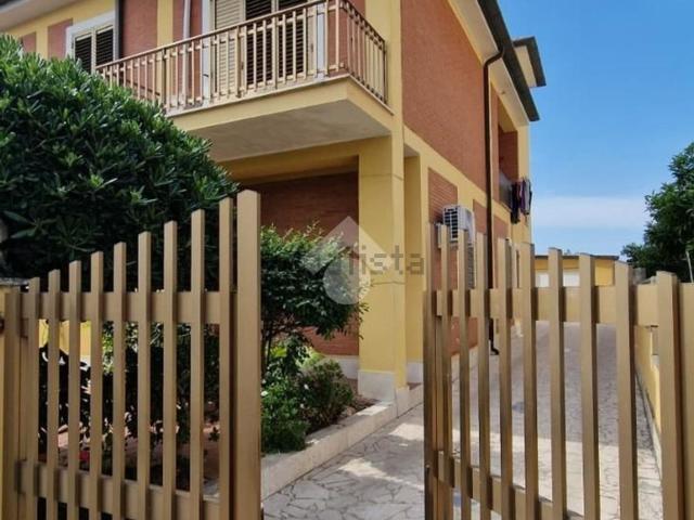 Appartamento in vendita di 115 m² in Via Moncenisio, 15