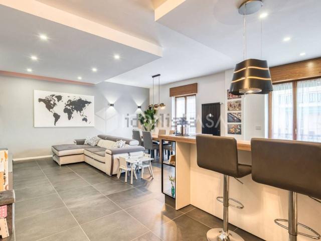 Appartamento in vendita di 115 m² in Via Montanara, 4