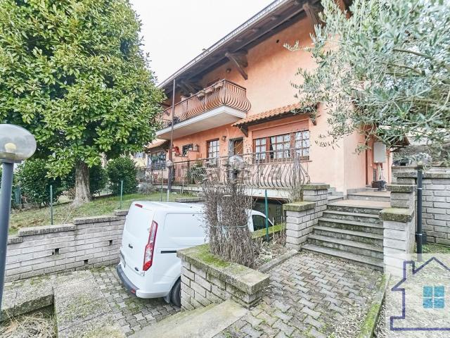Appartamento in vendita di 115 m² in Via Monte Pennolo