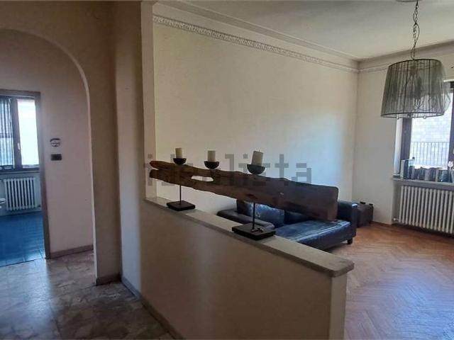 Appartamento in vendita di 115 m² in Via Monviso, 20