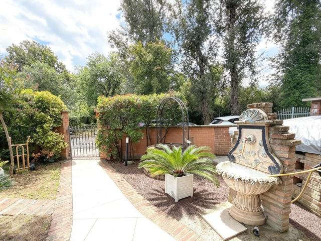 Appartamento in vendita di 115 m² in Via Manzolino Est, 2