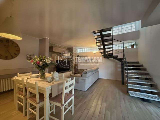 Appartamento in vendita di 115 m² in Via Marco D&apos Agrate, 9
