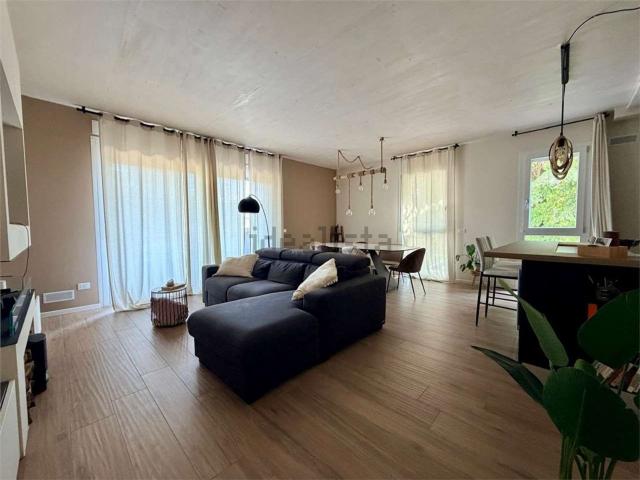 Appartamento in vendita di 115 m² in Via Marco Polo Esterna