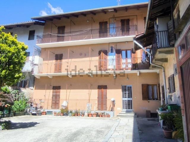 Appartamento in vendita di 115 m² in Via Martiri Antifascisti, 23