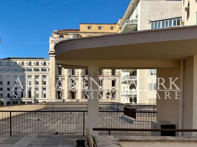 Appartamento in vendita di 115 m² in Via Martiri della Libertà