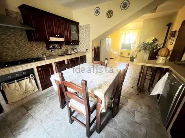 Appartamento in vendita di 115 m² in Via Napoli, 63