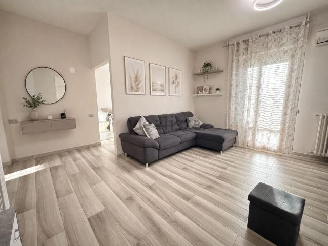 Appartamento in vendita di 115 m² in Via Sante Tani