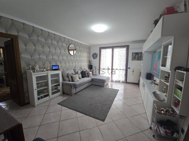 Appartamento in vendita di 115 m² in Via Santi Cornelio e Cipriano, 24