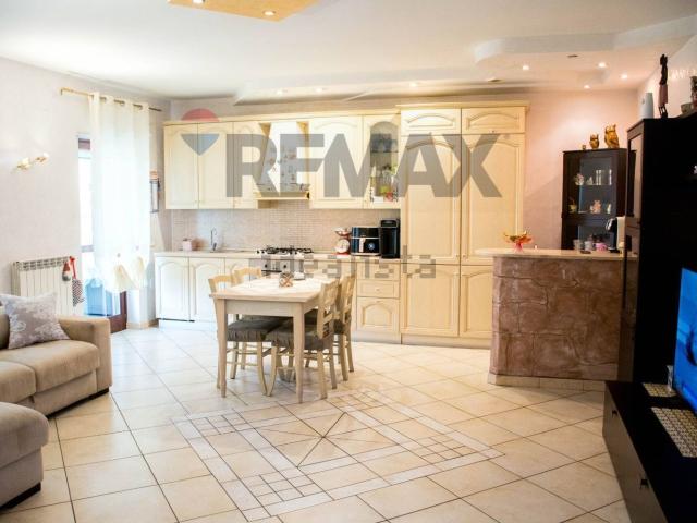 Appartamento in vendita di 115 m² in Via Popilia, 252