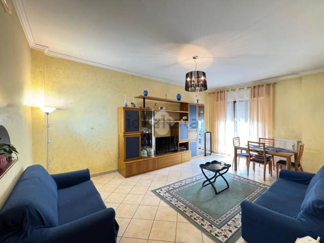Appartamento in vendita di 115 m² in Via Piagge Marine, 237