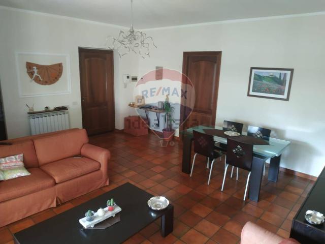 Appartamento in vendita di 115 m² in Via Piave, 103