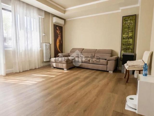 Appartamento in vendita di 115 m² in Via Pietro Caronelli