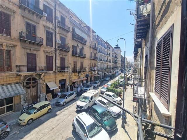 Appartamento in vendita di 115 m² in Via Principe di Scordia