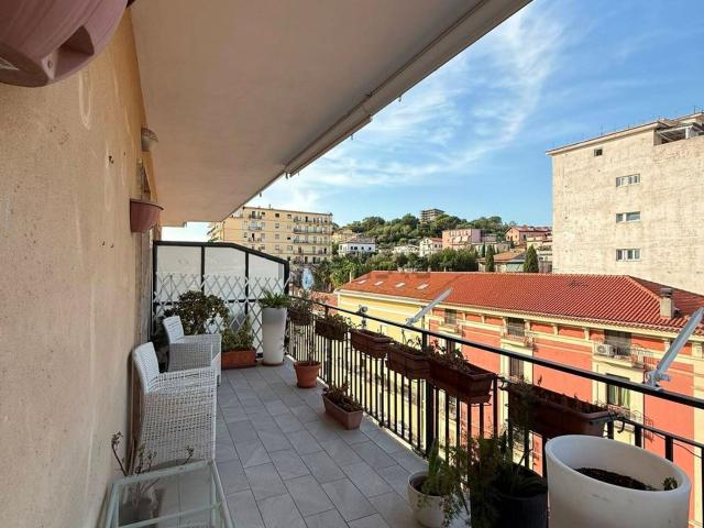 Appartamento in vendita di 115 m² in Via Quintino Sella