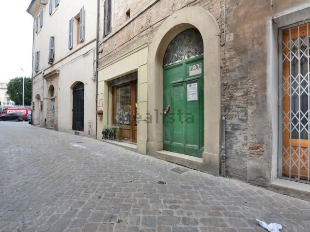 Appartamento in vendita di 115 m² in Via Roma