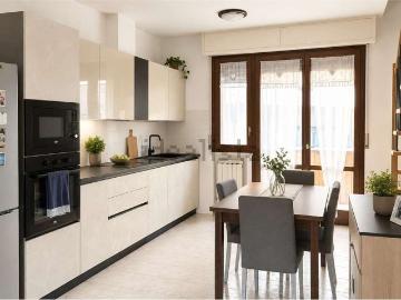 Appartamento in vendita di 115 m² in Via Roma