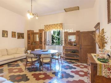 Appartamento in vendita di 115 m² in Via Roma