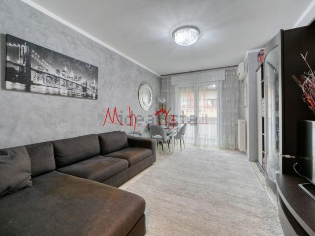 Appartamento in vendita di 115 m² in Via Romana Aponense