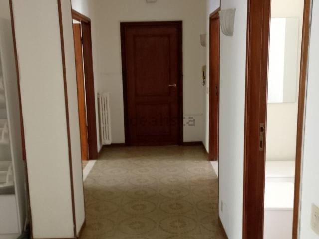 Appartamento in vendita di 115 m² in Via Repubblica Argentina