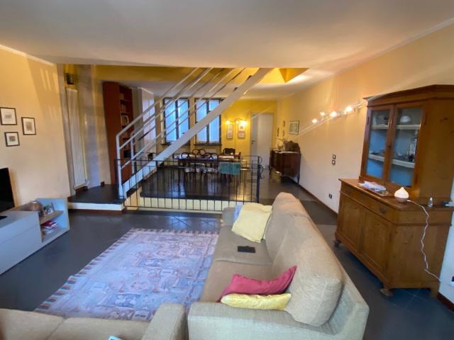 Appartamento in vendita di 115 m² in Via Tibini
