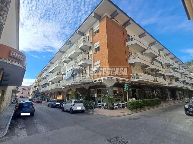 Appartamento in vendita di 115 m² in Via Traiano, 19