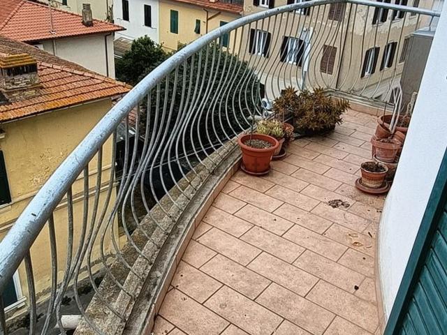 Appartamento in vendita di 115 m² in Via Tripoli
