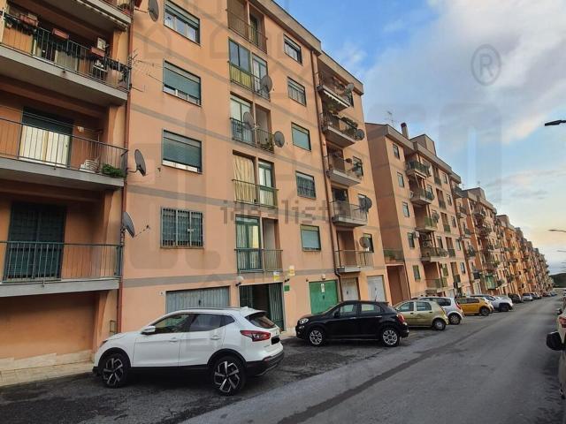 Appartamento in vendita di 115 m² in Via Umberto Terracini